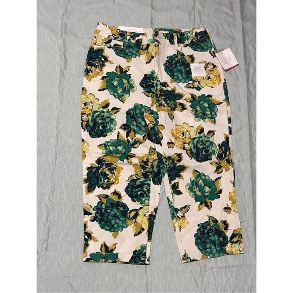 New with tags Croft & Borrow WOMENS STRETCH CAPRIS GREEN/WHITE FLORAL PRINT WIDE - Picture 2 of 7